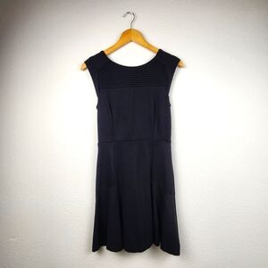 Banana Republic Black Sheath Sleeveless A-Line Knee Length Ribbed Dress Size 2
